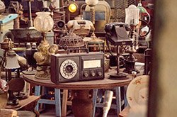 featured image for the blog article: Antique vs. Vintage: Understanding the Differences