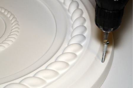 installing ceiling medallion