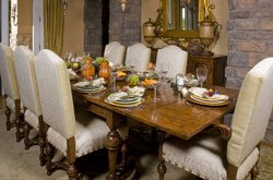 featured image for the blog article: How to Identify an Antique Drop Leaf Table