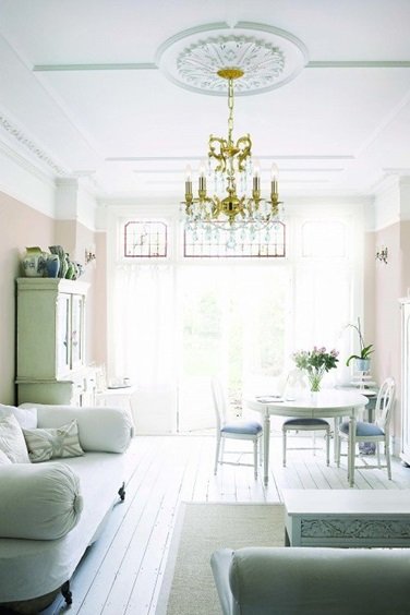 beautiful ceiling medallion painted white