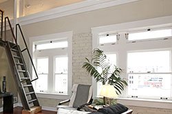 featured image for the blog article: The Revival of the Transom Window