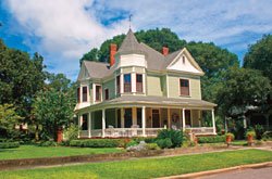 featured image for the blog article: Victorian – The Most Recognizable Style Home