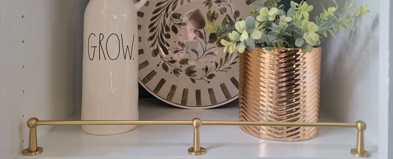 Weekend Project: Transforming a Simple Shelf with Gallery Rails | Van ...