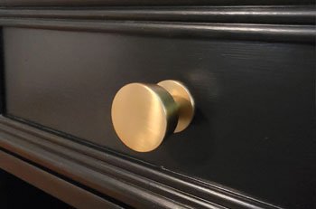 featured image for the blog article: Weekend Project: Vanity Glow-Up That Changed My Space