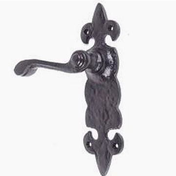 BPC IRON COAT DOOR LEVER W/BACKPLATEimage