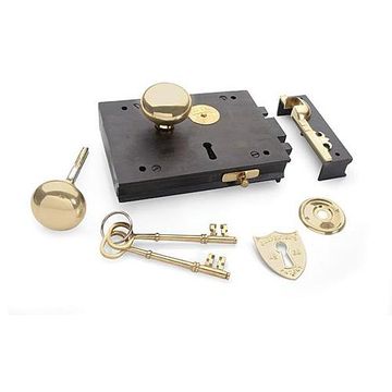 RIGHT HAND CARPENTERS RIM LOCK W/53MM PLAIN KNOB STimage