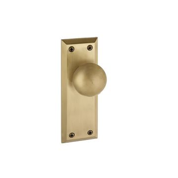 Grandeur Fifth Avenue Single Dummy Interior Door Set With Fifth Avenue Knobimage