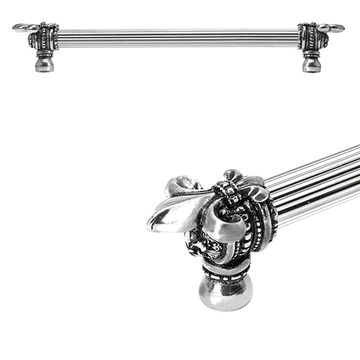 Carpe Diem Charlemagne Large Fleur De Lys Reeded Center Pullimage