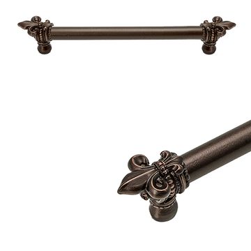 Carpe Diem Charlemagne Large Fleur De Lys Smooth Center Pullimage