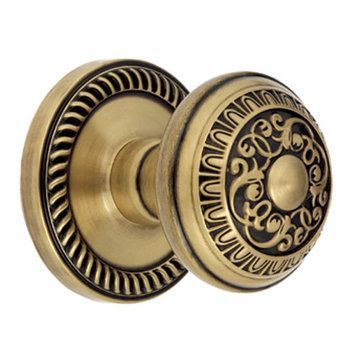 Grandeur Newport Passage Interior Door Set With Windsor Knobimage