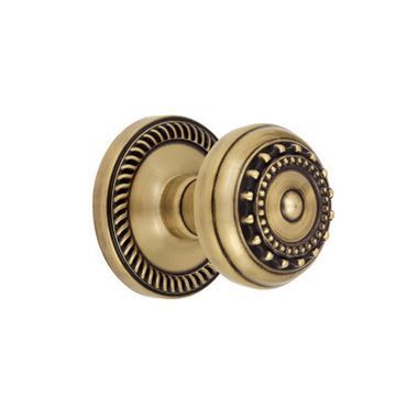Grandeur Newport Privacy Interior Door Set With Parthenon Knobimage