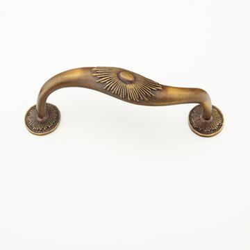 Schaub Sunburst Cabinet Pullimage