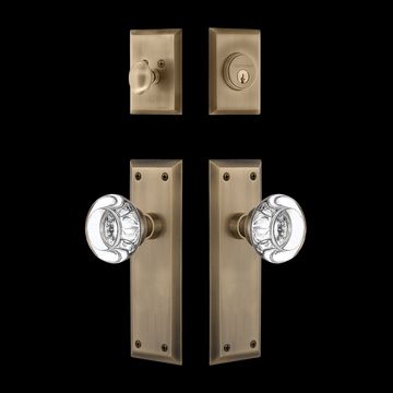 Nostalgic Warehouse New York Entry Set with Round Clear Crystal Knobimage