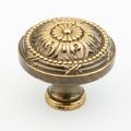 Schaub Versailles Round 1 1/2 Inch Cabinet Knobimage